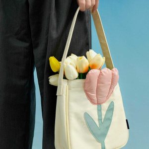 3d tulip flowers handbag   chic & crafted floral accessory 4341