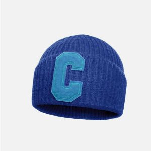chic curled 'c' beanie   warm & iconic knit design 4490