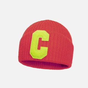 chic curled 'c' beanie   warm & iconic knit design 8978