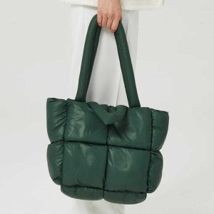 chic solid color quilted bag   down filled & luxurious 2076