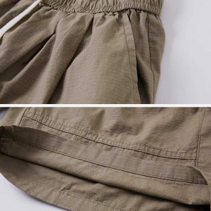 functional flap pocket shorts   sleek & urban style essential 5506